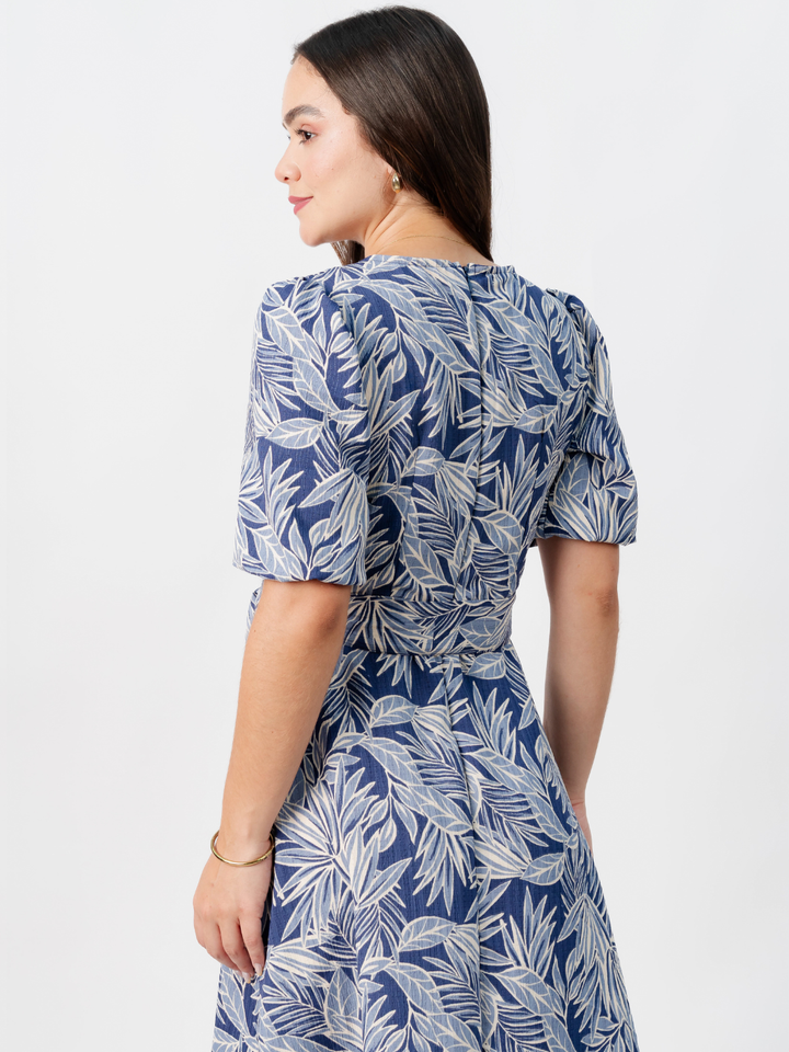 VESTIDO MIDI EN CORTE A CON LAZO SOLEDAD AZUL FLOREADO