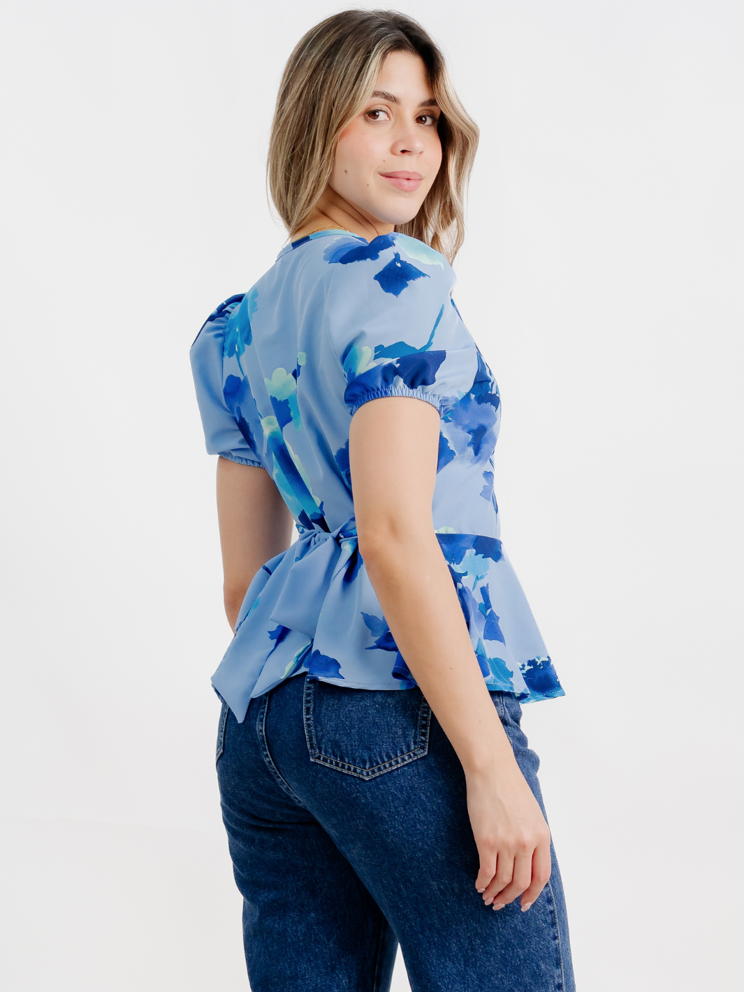 BLUSA MANGA CORTA BORA AZUL FLOREADO