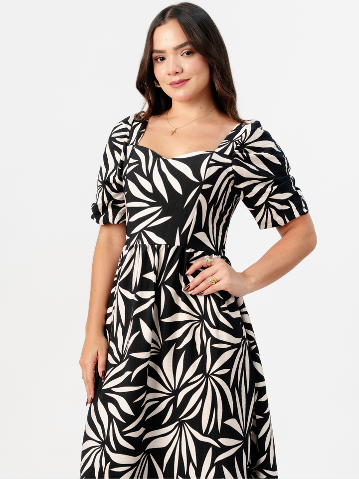 VESTIDO LARGO CON ESCOTE CORAZON FIORELLA NEGRO FLOREADO