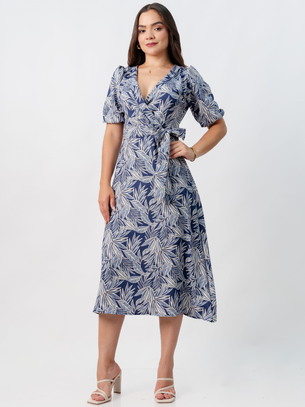VESTIDO MIDI EN CORTE A CON LAZO SOLEDAD AZUL FLOREADO