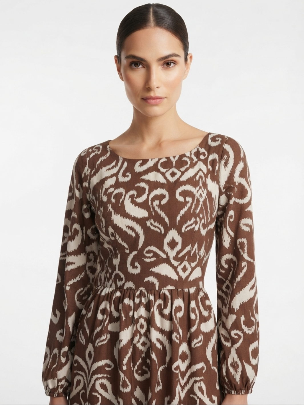 VESTIDO MANGA LARGA CON CUELLO OJAL Y LAZO GIANI CHOCOLATE