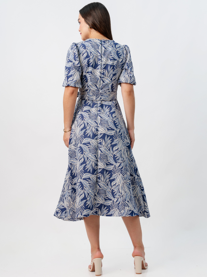 VESTIDO MIDI EN CORTE A CON LAZO SOLEDAD AZUL FLOREADO