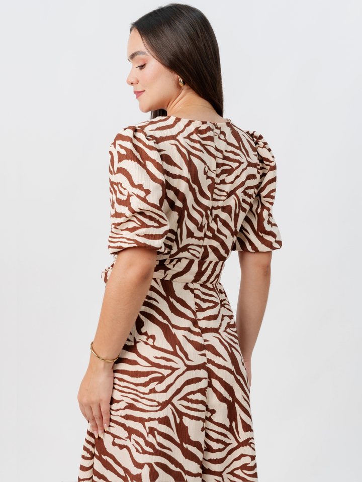 VESTIDO MIDI EN CORTE A CON LAZO SOLEDAD CHOCOLATE/NUDE