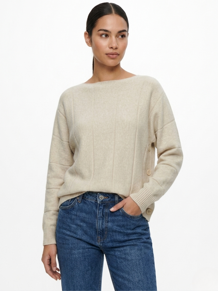 CHOMPA TEJIDA CON CUELLO OJAL AFRICA CREMA