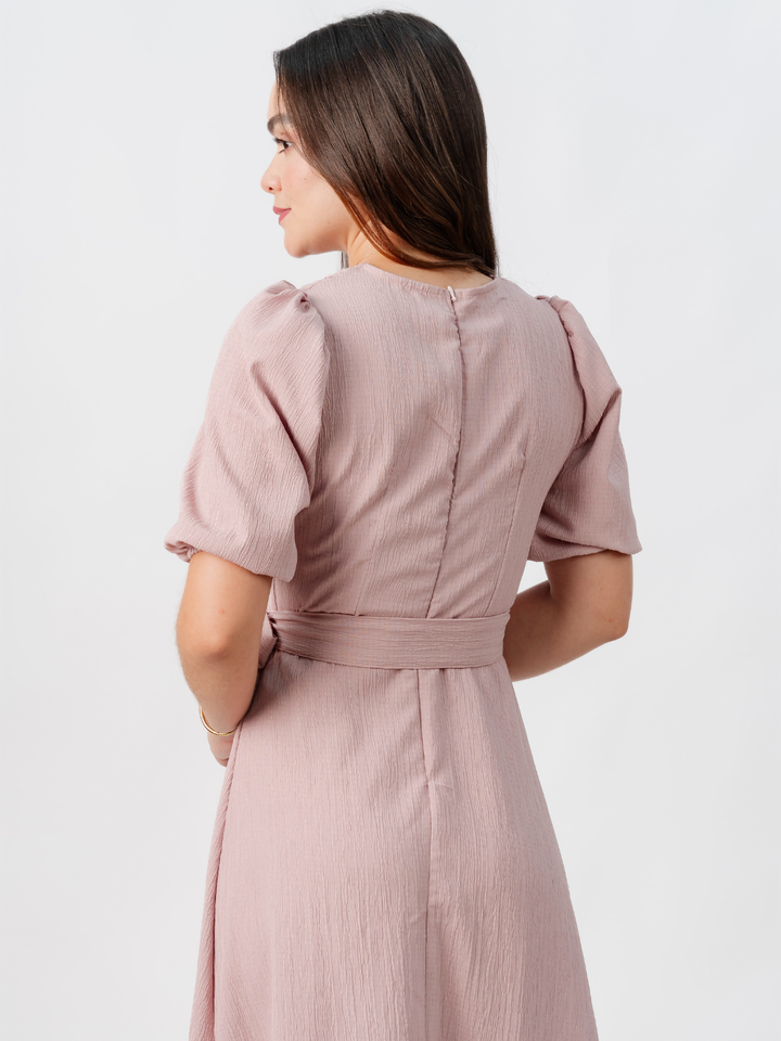 VESTIDO MIDI EN CORTE A CON LAZO SOLEDAD ROSA