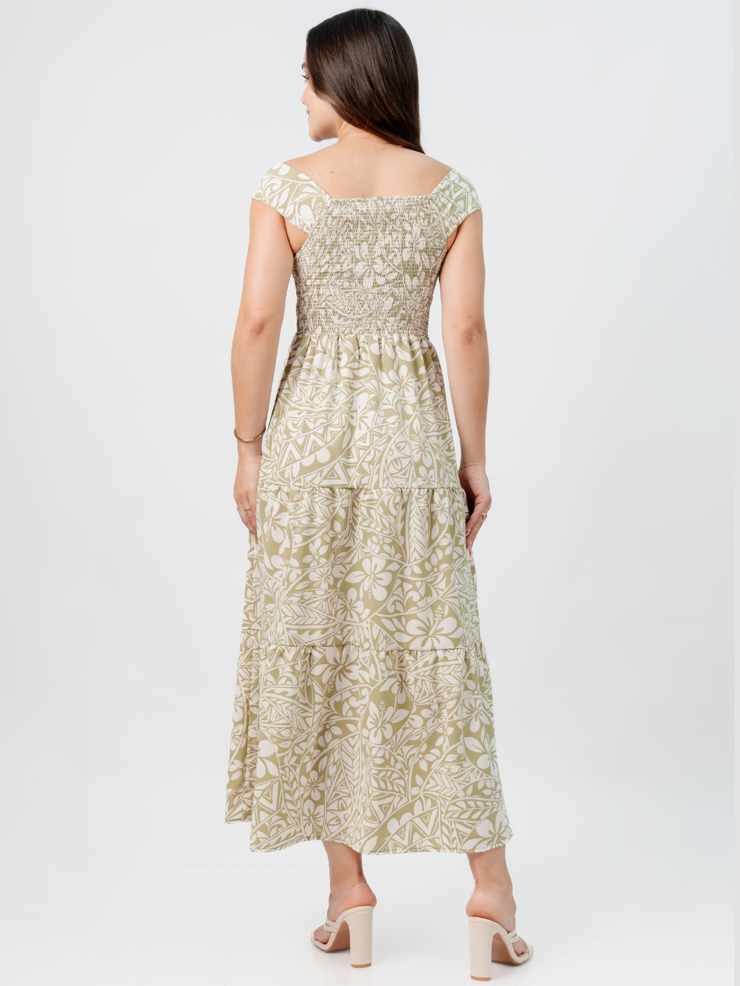 VESTIDO CASUAL CON ESCOTE SUTIL TERESA VERDE FLOREADO