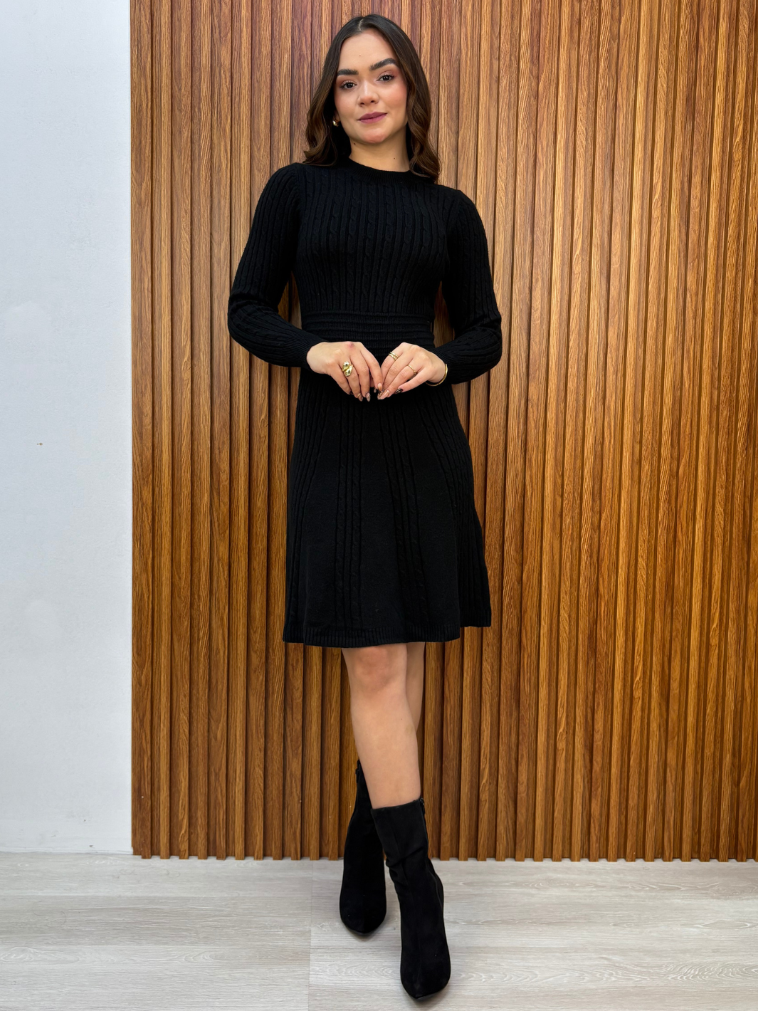 VESTIDO TEJIDO EN CORTE A LUA NEGRO