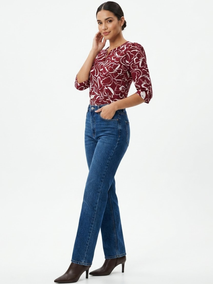 BLUSA CON MANGA 3/4 Y CUELLO REDONDO KIM VINO FLOREADO