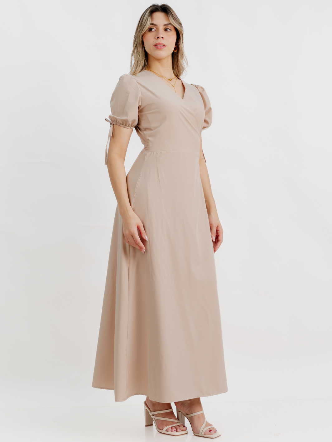VESTIDO ENVOLVENTE BRISA NUDE
