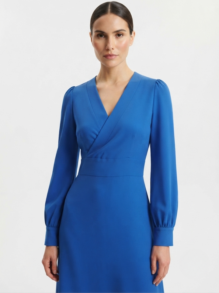 VESTIDO MANGA LARGA CON CUELLO CRUZADO Y CORTE A BARBARA AZULINO