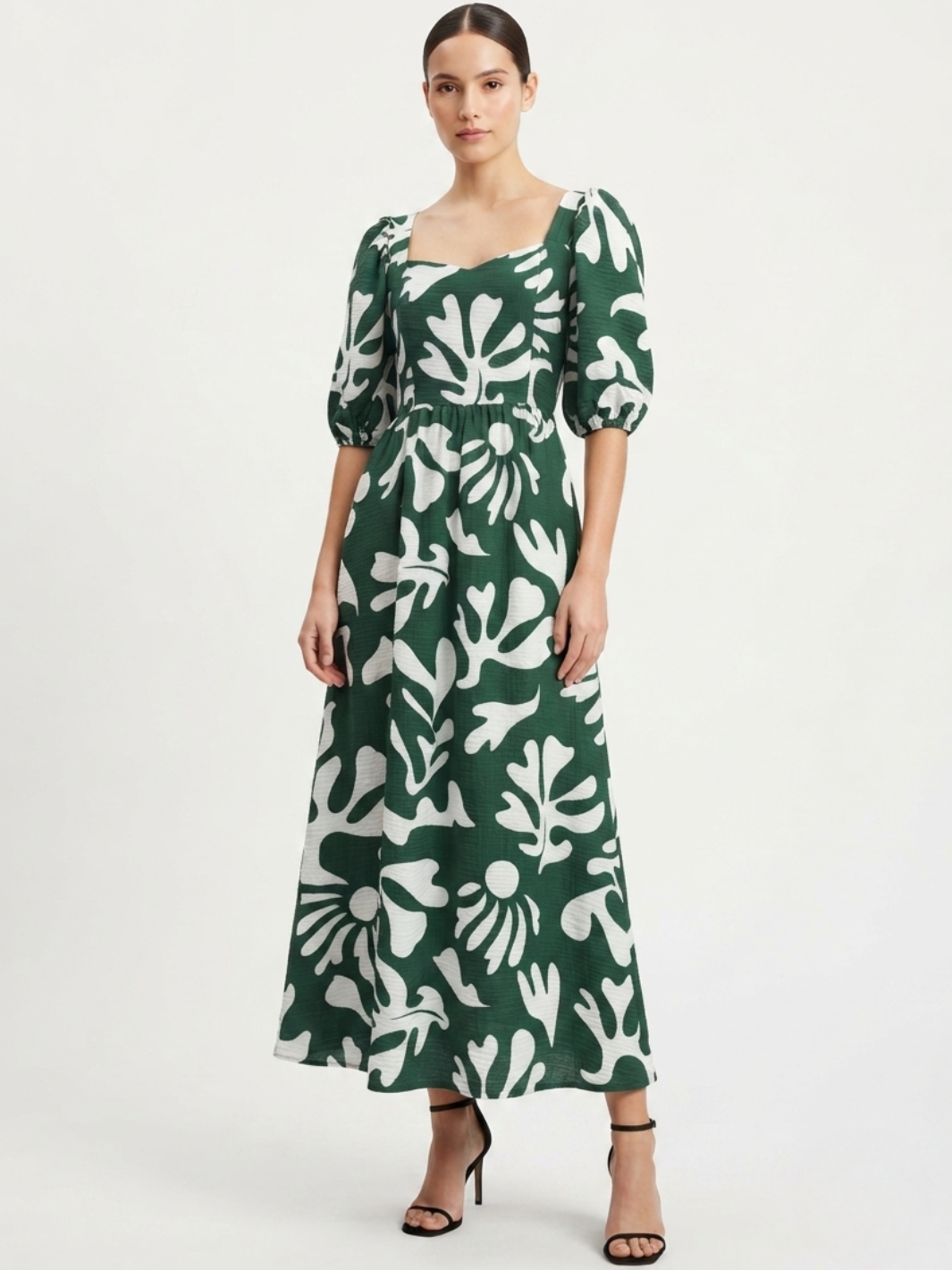 VESTIDO LARGO CON ESCOTE CORAZON FIORELLA VERDE / PERLA