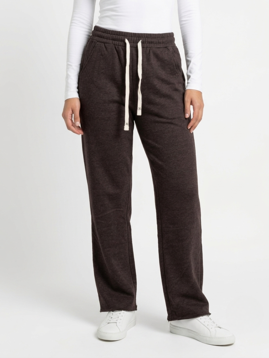 PANTALON CASUAL EN TELA CHOMPERA REMY CHOCOLATE