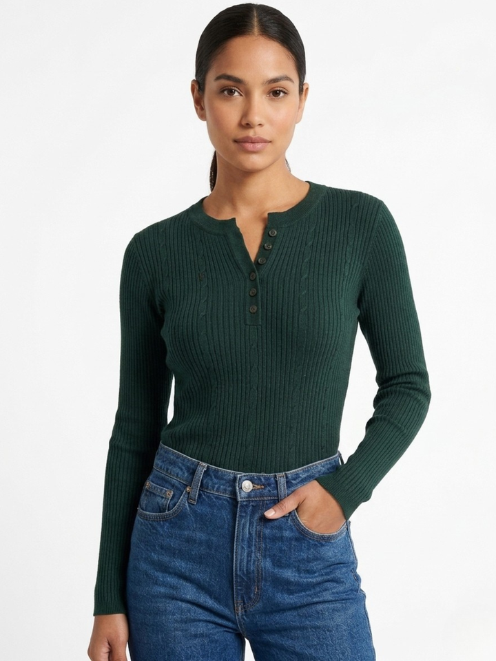 CHOMPA TEJIDA CON BOTONES FREYA VERDE