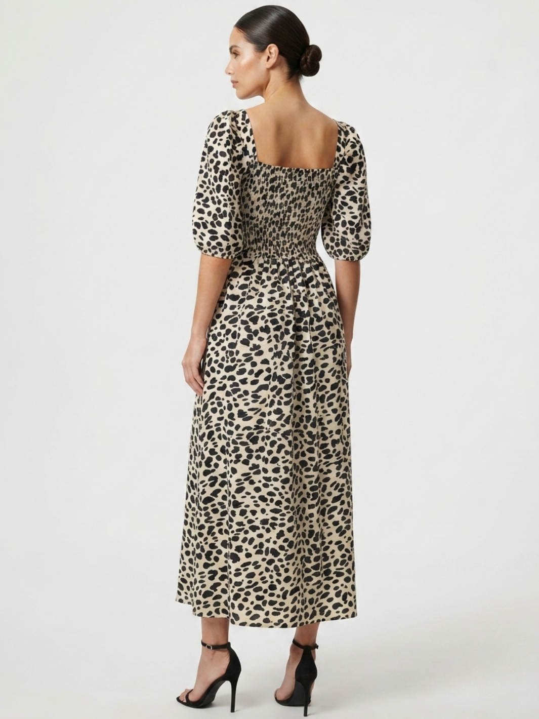 VESTIDO LARGO CON ESCOTE CORAZON FIORELLA BEIGE / NEGRO