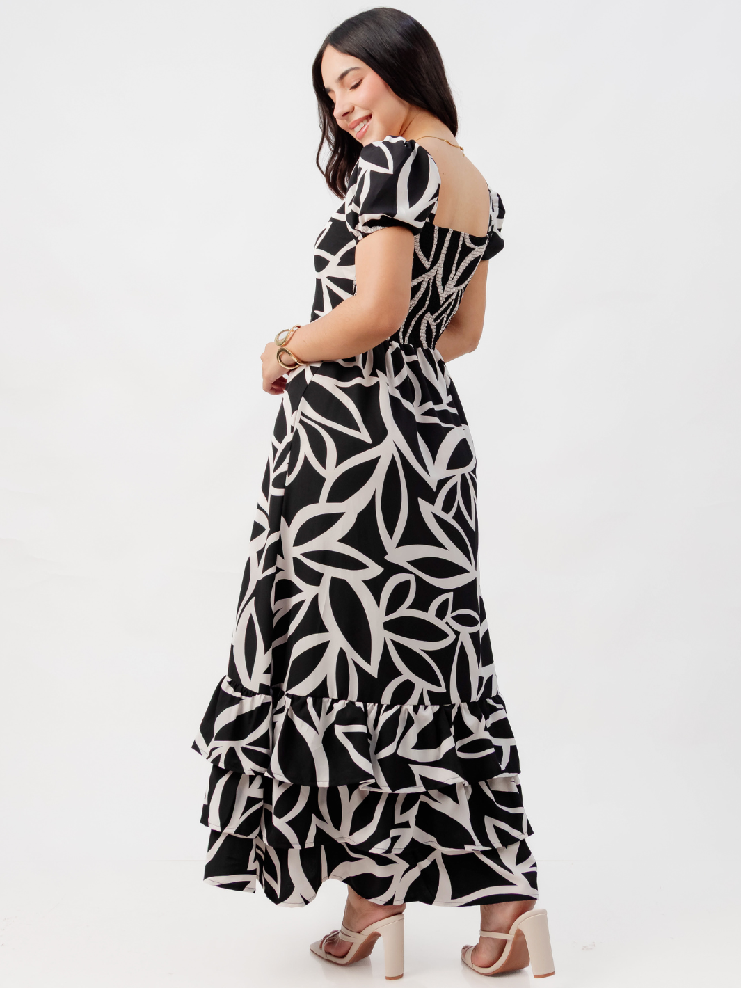 VESTIDO CASUAL CON BOBOS EN LA FALDA RUBI NEGRO / PERLA